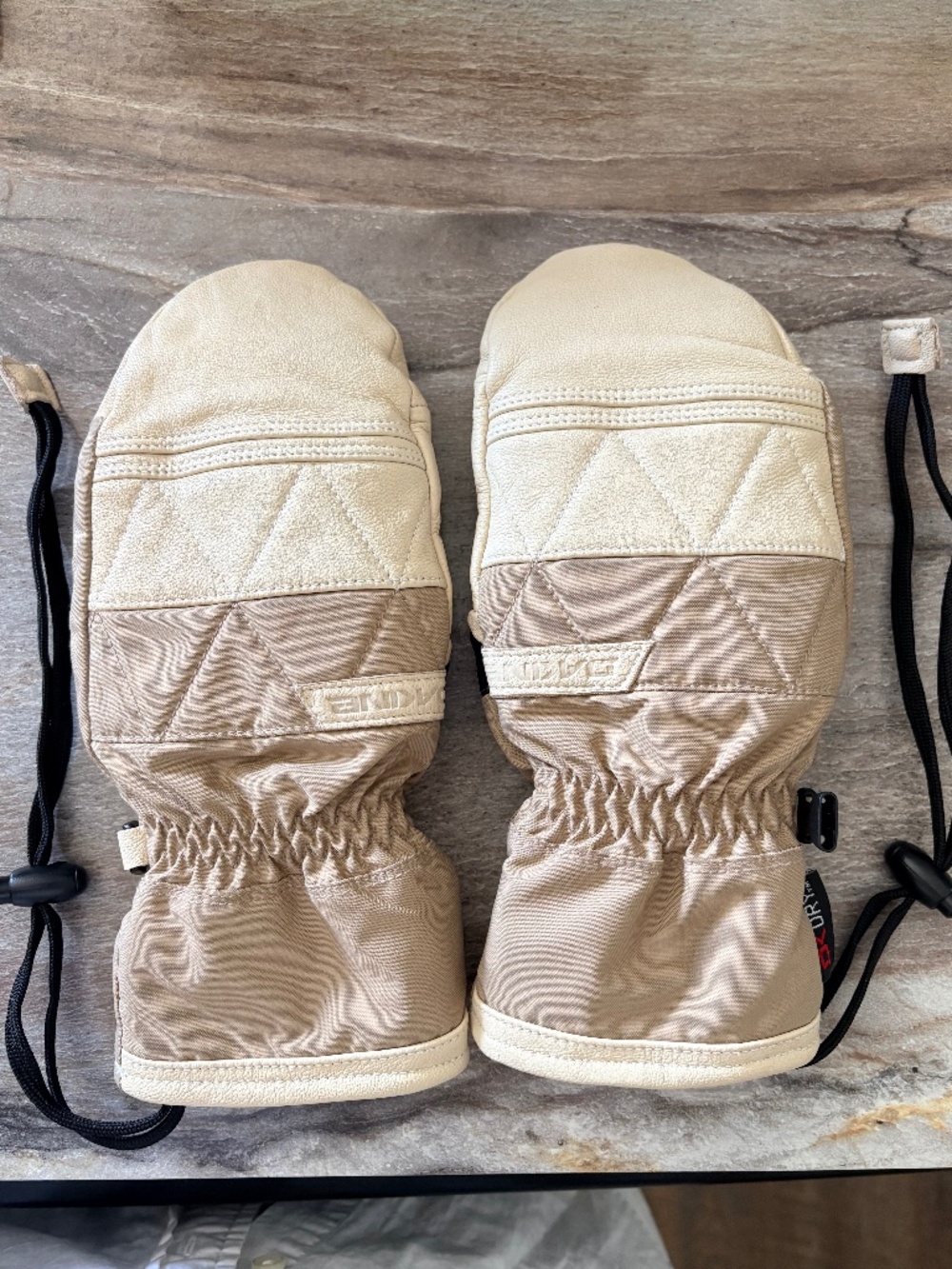 Dakine Fleetwood Snowboard Mittens Small